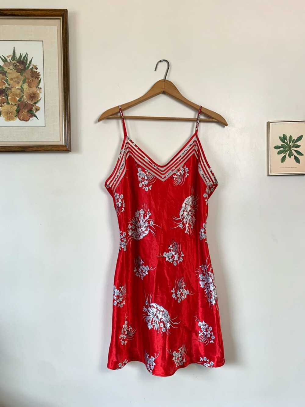 Vintage Secret Treasures Satin Red & White Floral Slip